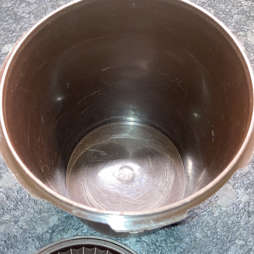 5x7 Vintage brown Tupperware canister. Great Preloved condition. - Picture 2 of 4